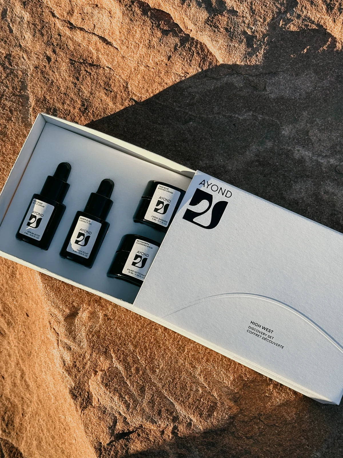 AYOND High West Discovery Set on a sunlit rock